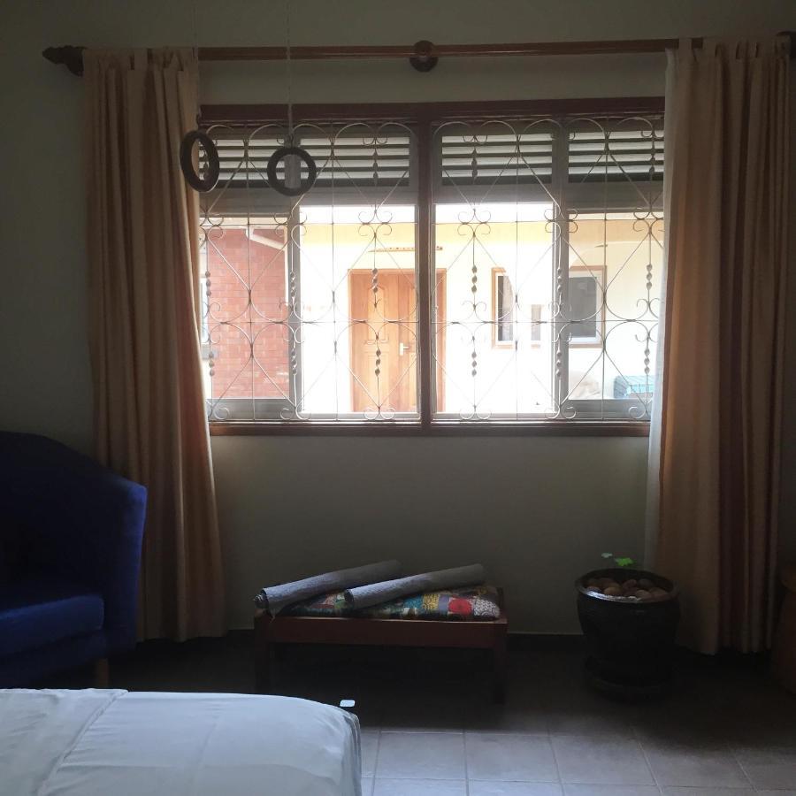 Carpe Diem Guest house Entebbe